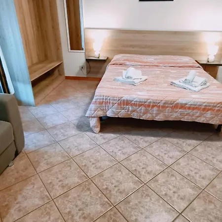 Appartement 1 *